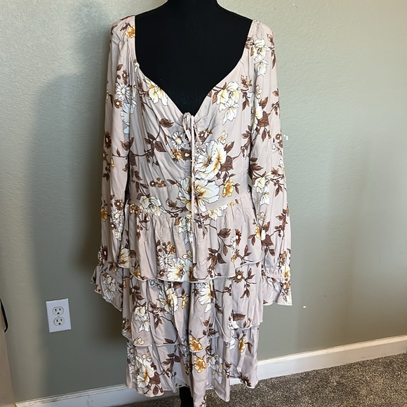 Forever 21 Dresses & Skirts - Forever 21+ Taupe and Floral dress